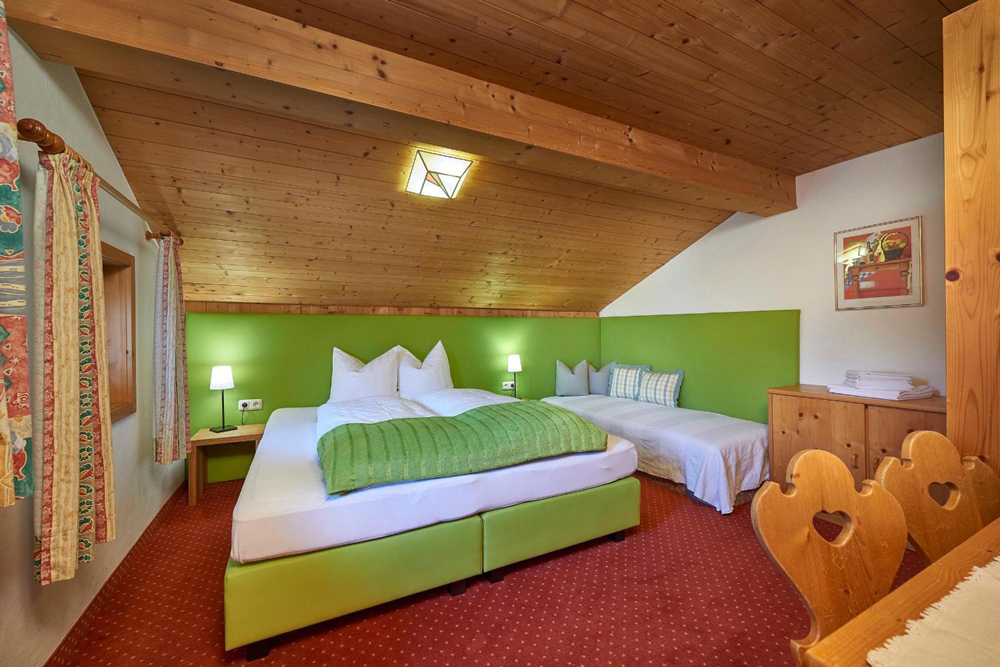 Hotel Steiger Neukirchen am Großvenediger Room photo